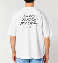 Lade das Bild in den Galerie-Viewer, 'DIE WITH MEMORIES' T-SHIRT